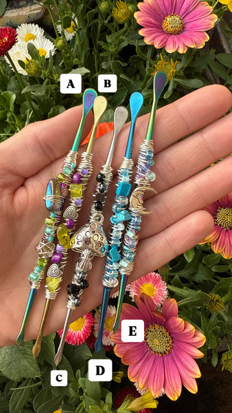 wire-wrapped dabber spoon